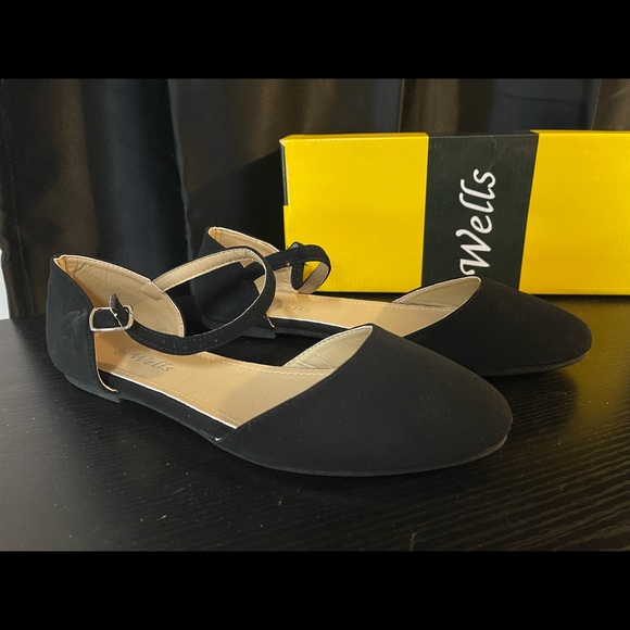 Wells Black Flats - Picture 2 of 6